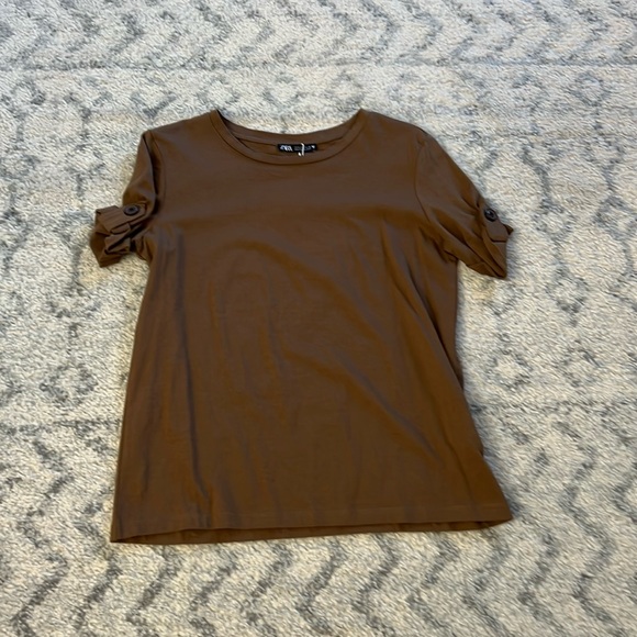 Zara T-shirt - Picture 1 of 3